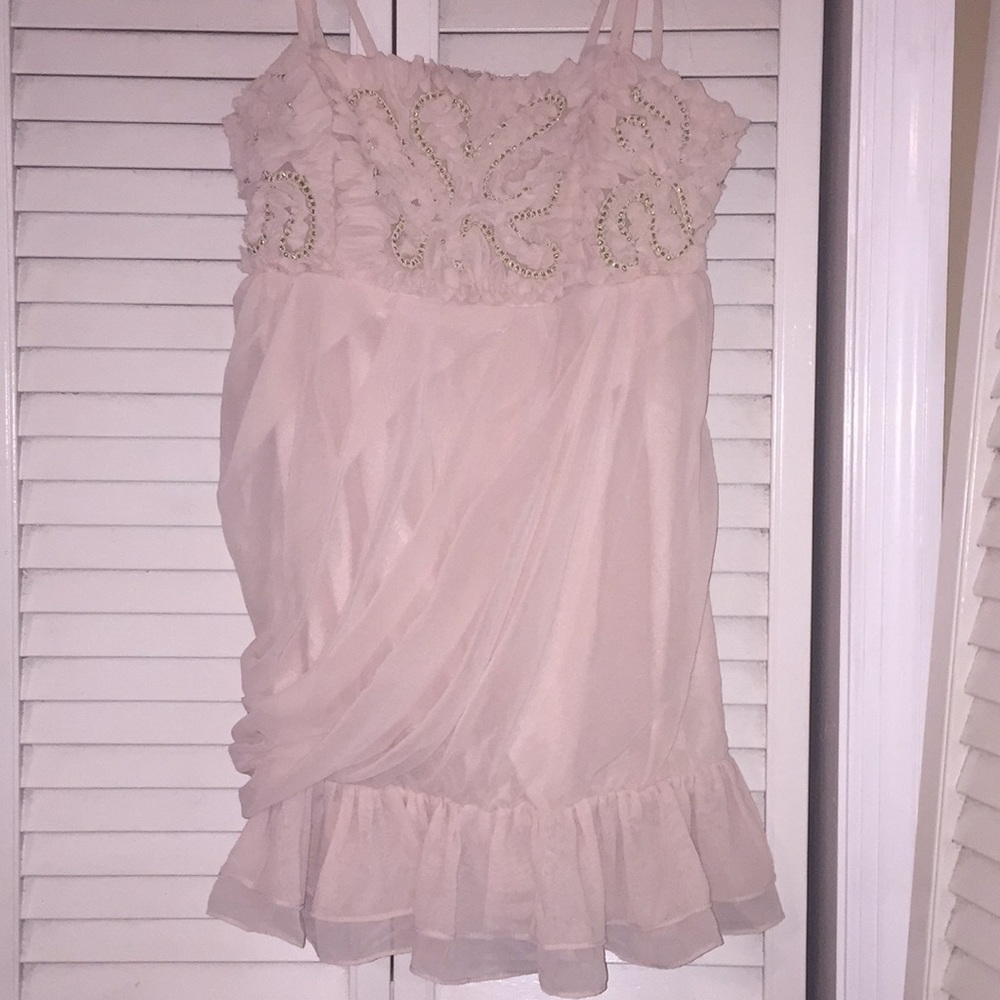 Very cute Kariss 🎀ribbon tie ✨Fancy tank top!!😍